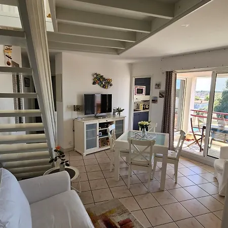 Superbe Duplex A Saint-georges-de-didonne, A 200m De La - Fr-1-71-99 *