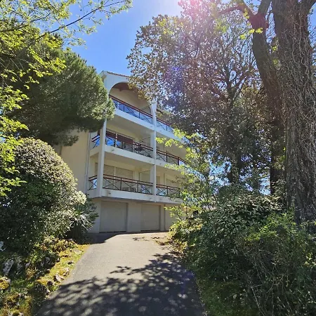 Superbe Duplex A 200m De La Avec Terrasse Et Garage - Fr-1-71-99 아파트 *